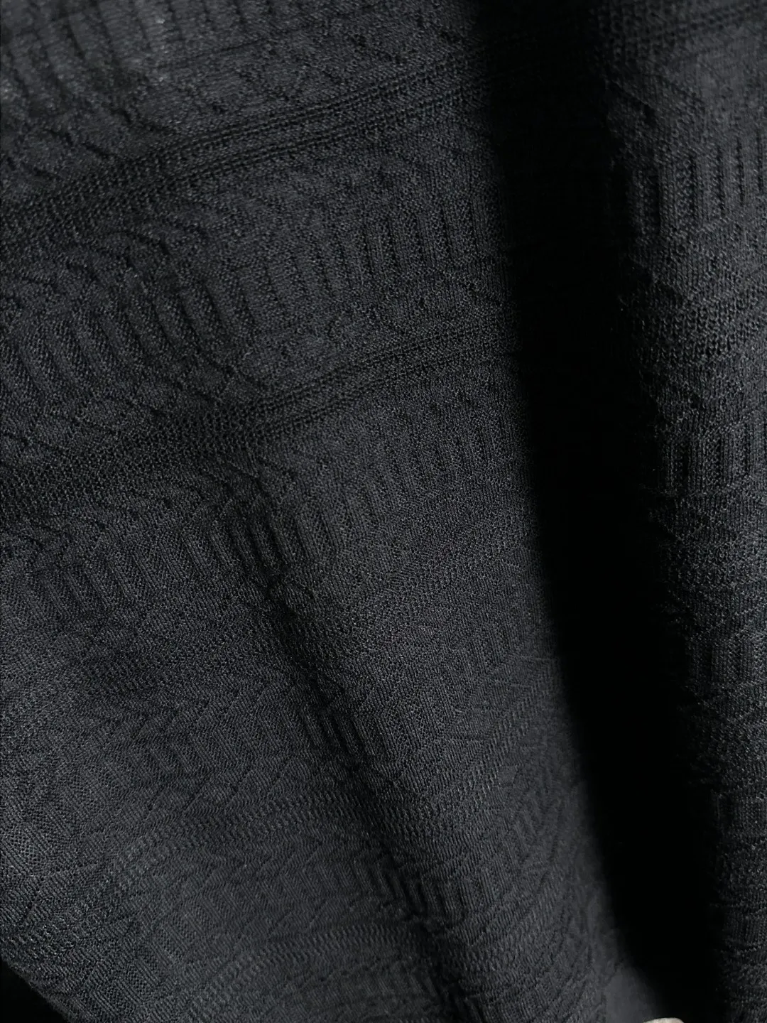 Next day shipment High Quality LP 2036 Spring/Summer New Arrival men's short-sleeved T-shirt Made of combed cotton yarn knitted cotton fabric, pure cotton high-weight special yarn, it feels heavy when weighed, and the upper body is more textured than ordinary T-shirts. This texture can cope with the weather easily and is suitable for both hot and cold! The pattern on the chest adopts three-dimensional embroidery technology, and is perfectly produced stitch by stitch with reference to the original version! Loose fit design, looks noble. Size: M to XXXL